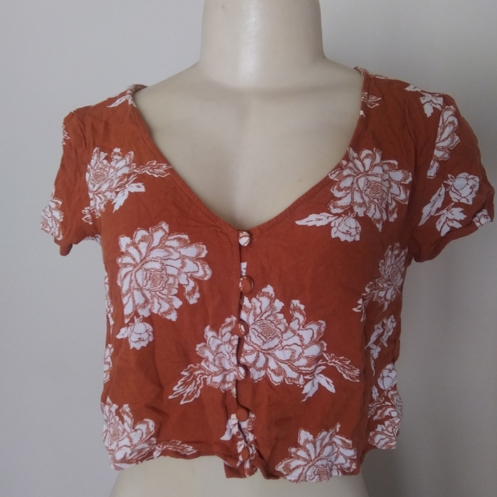 orange floral top